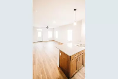 7051 Meadow Lake Boulevard #3103, Austin, TX 78744 - Photo 9