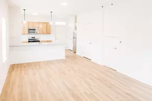 7051 Meadow Lake Blvd, Austin, TX 78744 - Photo 13