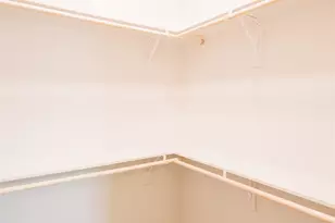 7051 Meadow Lake Blvd, Austin, TX 78744 - Photo 19