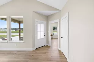 1004 White Tail Cv, Lexington, TX 78947 - Photo 7