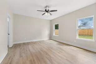 1004 White Tail Cv, Lexington, TX 78947 - Photo 15