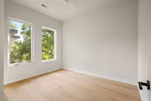 1609 Canterbury St, Austin, TX 78702 - Photo 33