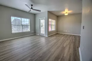 2320 Gracy Farms Ln, Austin, TX 78758 - Photo 15