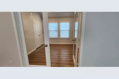 109 Wynne Cove, Liberty Hill, TX 78641 - Photo 11