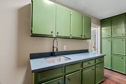 207 Free Rein #1, Horseshoe Bay, TX 78657 - Photo 9