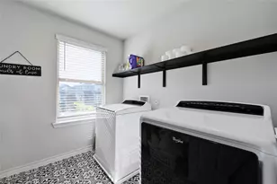 160 Thornless Cir, Buda, TX 78610 - Photo 23