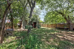 2907 E 5th St., Austin, TX 78702 - Photo 9