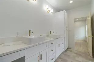 109 E Keanahalululu Ln, Bastrop, TX 78602 - Photo 19