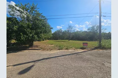 111 Martin Street, Luling, TX 78648 - Photo 1