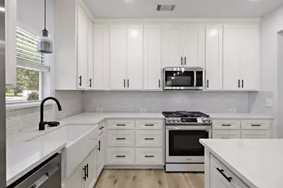 502 Sherwood Court, Georgetown, TX 78628 - Photo 11