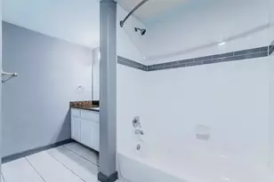 200 Maple Ln, Elgin, TX 78621 - Photo 5