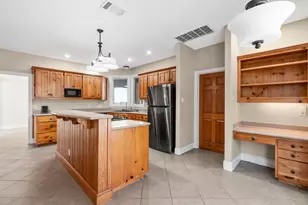 310 Co Rd 317, Georgetown, TX 78626 - Photo 7