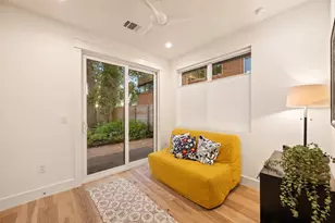 1007 E 15th St, Austin, TX 78702 - Photo 15