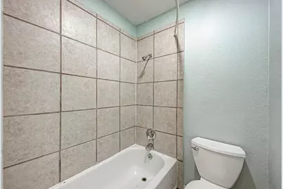 1510 W North Loop Boulevard #212, Austin, TX 78756 - Photo 3
