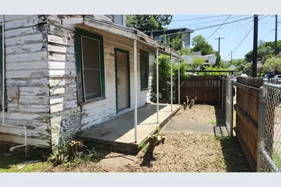 85 W Navasota Street, Austin, TX 78702 - Photo 5