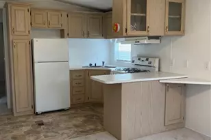 125 Kellar, Smithville, TX 78957 - Photo 17