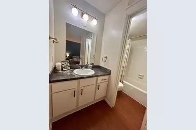 4209 Avenue B #204, Austin, TX 78751 - Photo 9