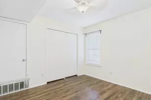 1106 22nd St, Austin, TX 78705 - Photo 9