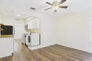 1106 22nd St, Austin, TX 78705 - Photo 3