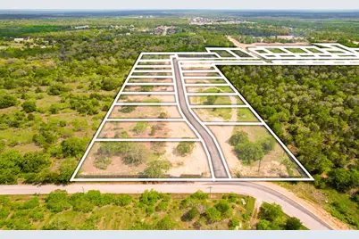 199 Della Lane, Cedar Creek, TX 78612 - Photo 7