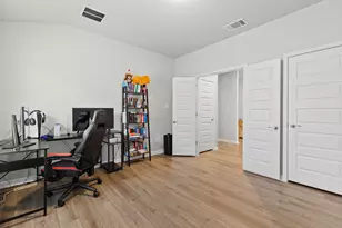 110 Greenspire Downs Dr, Hutto, TX 78634 - Photo 15