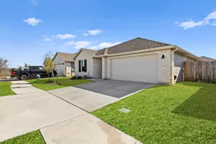 110 Greenspire Downs Dr, Hutto, TX 78634 - Photo 3