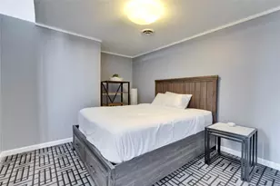 1801 Lavaca St, Austin, TX 78701 - Photo 9