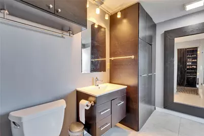 1801 Lavaca Street #5D, Austin, TX 78701 - Photo 13
