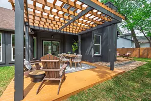 8111 Elkhorn Mountain Trail, Austin, TX 78729 - Photo 9