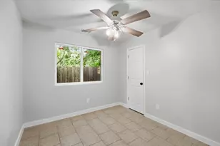 302 Shadow Bend Cove, Austin, TX 78745 - Photo 11