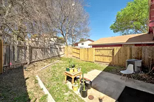 1904 Valley Hill Cir, Austin, TX 78741 - Photo 17