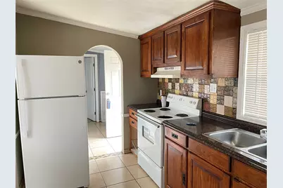 417 Lenora Drive, Taylor, TX 76574 - Photo 9
