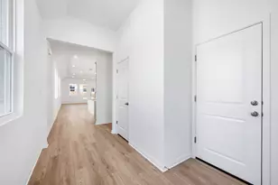 121 Knockout Rose Dr, San Marcos, TX 78666 - Photo 7