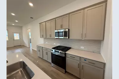 121 Knockout Rose Drive, San Marcos, TX 78666 - Photo 9