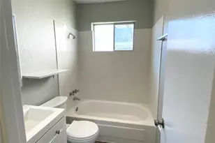 404 Swanee Dr, Austin, TX 78752 - Photo 5