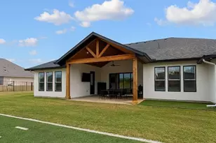 304 Buffalo Trail, Liberty Hill, TX 78642 - Photo 7