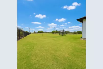 304 Buffalo Trail, Liberty Hill, TX 78642 - Photo 9