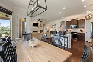 406 Strichen Dr, Briarcliff, TX 78669 - Photo 17