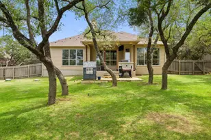 406 Strichen Dr, Briarcliff, TX 78669 - Photo 33