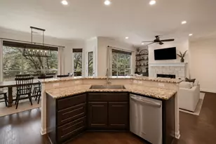 406 Strichen Dr, Spicewood, TX 78669 - Photo 9