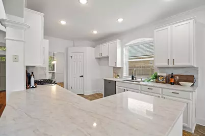 1245 Lacey Oak Loop, Round Rock, TX 78681 - Photo 11