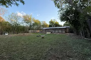 308 E Lola Dr, Austin, TX 78753 - Photo 21