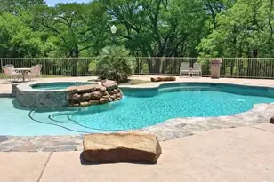 730 E Mather St, New Braunfels, TX 78130 - Photo 29