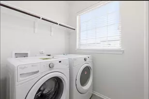 2105 Town Centre Dr, Round Rock, TX 78664 - Photo 13