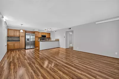 910 Duncan Lane #25, Austin, TX 78705 - Photo 3