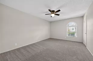 910 Duncan Ln, Austin, TX 78705 - Photo 17