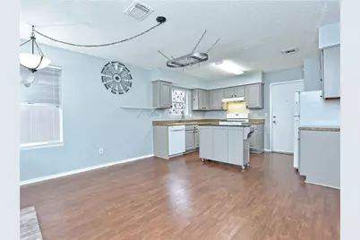 10614 Marias River Drive, Austin, TX 78748 - Photo 13