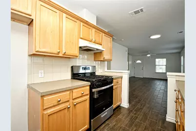 411 Delmar Avenue, Austin, TX 78752 - Photo 15