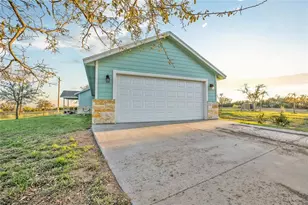 220 Three Creeks Dr, Bertram, TX 78605 - Photo 13