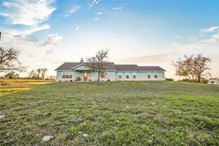 220 Three Creeks Dr, Bertram, TX 78605 - Photo 27